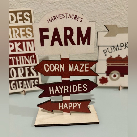 Set of mini fall decor wood signs, new - Picture 5 of 12